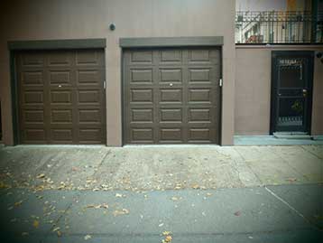 The Differences Between the Three Most Common Garage Door Panel Materials | Garage Door Repair Deerfield, IL